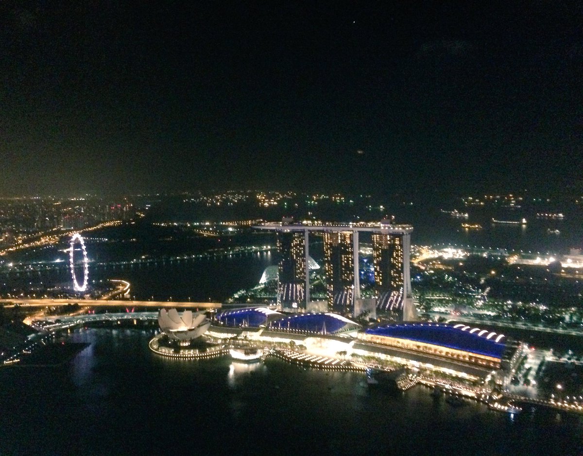matthewgoodgame's tweet photo. Great day yesterday! #BotanicalGardens #Radio @ChicagoOnStage #AltitudeBar #LoveSingapore https://t.co/V9H0mJNobd