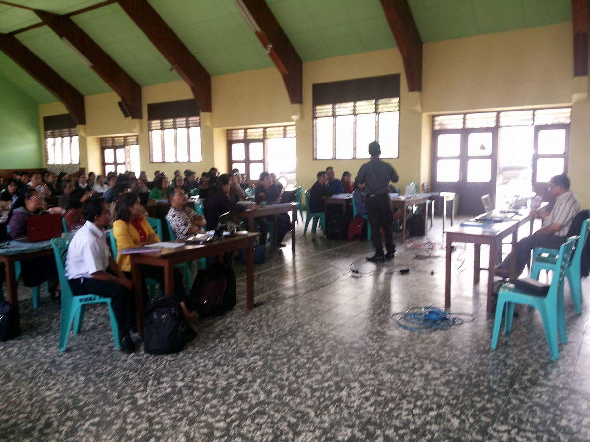 UnikaMedan's tweet photo. Building Commitment (Kab Humbahas, Taput, Tobasa dan Samosir) 
(PR&amp;PSI)

#buildingcommitment
#unikajaya https://t.co/TtRQAuRMTT
