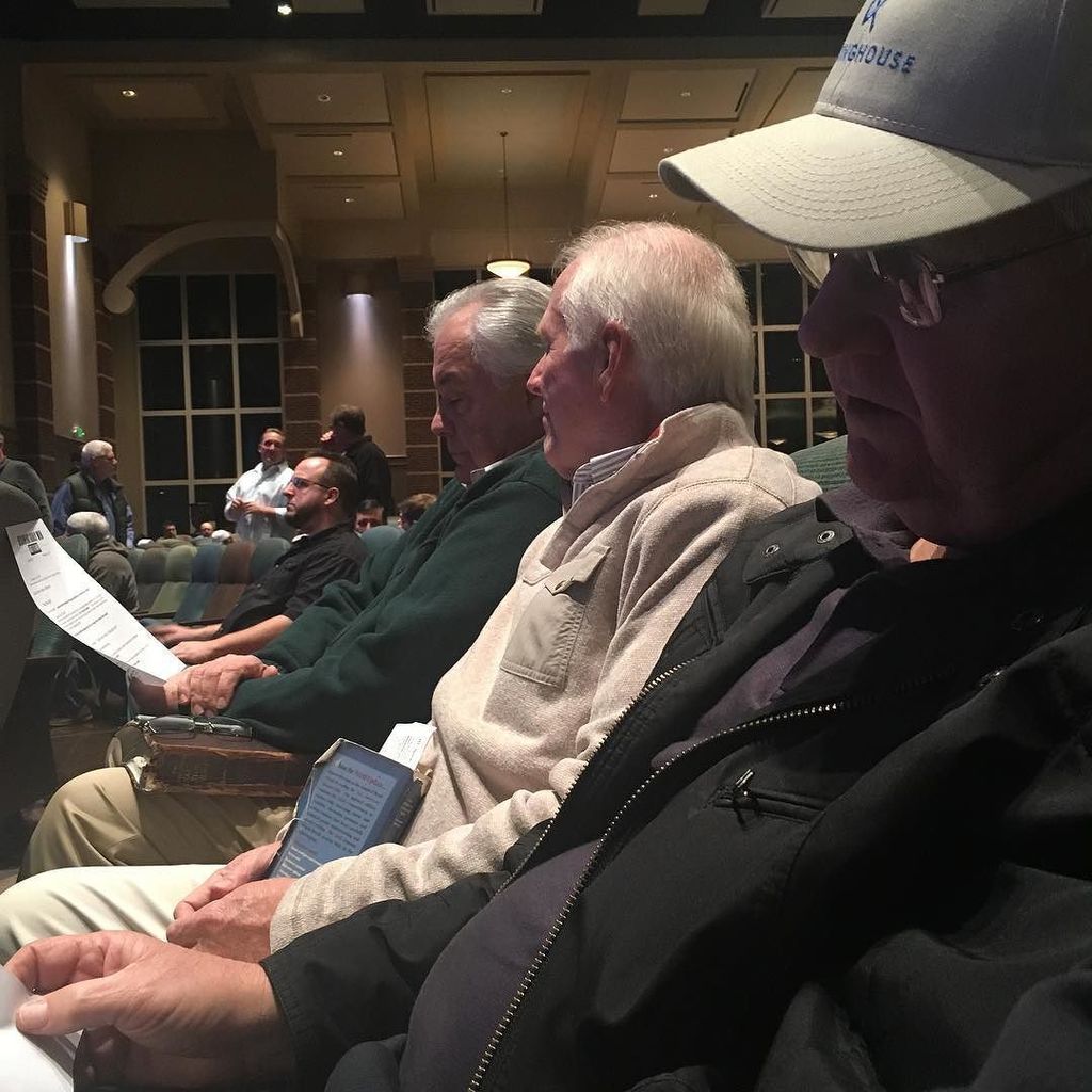 joeymontgomery's tweet photo. Thursday's night guys night #godstrongmen #worldoutreachchurch https://t.co/2DrTvjreur https://t.co/o49mQV4fpF