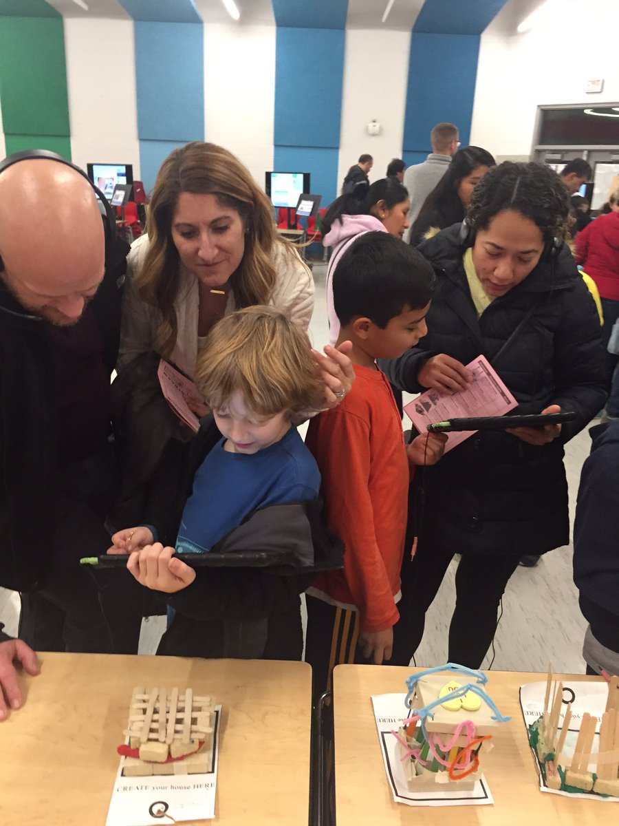 Heslep2nd's tweet photo. Tech night was a success! Students taught parents about our STREAM project and the creative design process on Seesaw! @AbingdonGIFT https://t.co/uUOOalNGqO