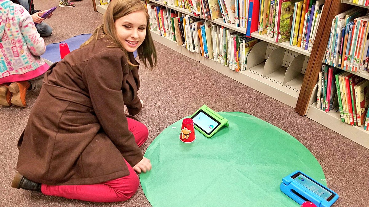 MillCreekEPIC's tweet photo. #mcpbl students are helping out and demoing @Sphero robots at #robotics night at Duncan Creek Elementary #gcps #pbl #mentors ππ€ https://t.co/K1FB38So3n
