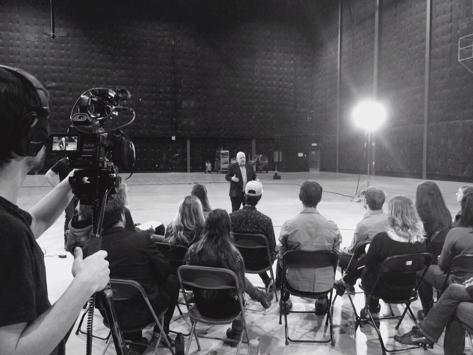 cdesmaitres's tweet photo. La Classe de maîtres débarque dans les studios  de cinéma MELS. 
Qu'est- ce qui t'allume? #faisdetapassiontonmetier https://t.co/EXS0azWlm9