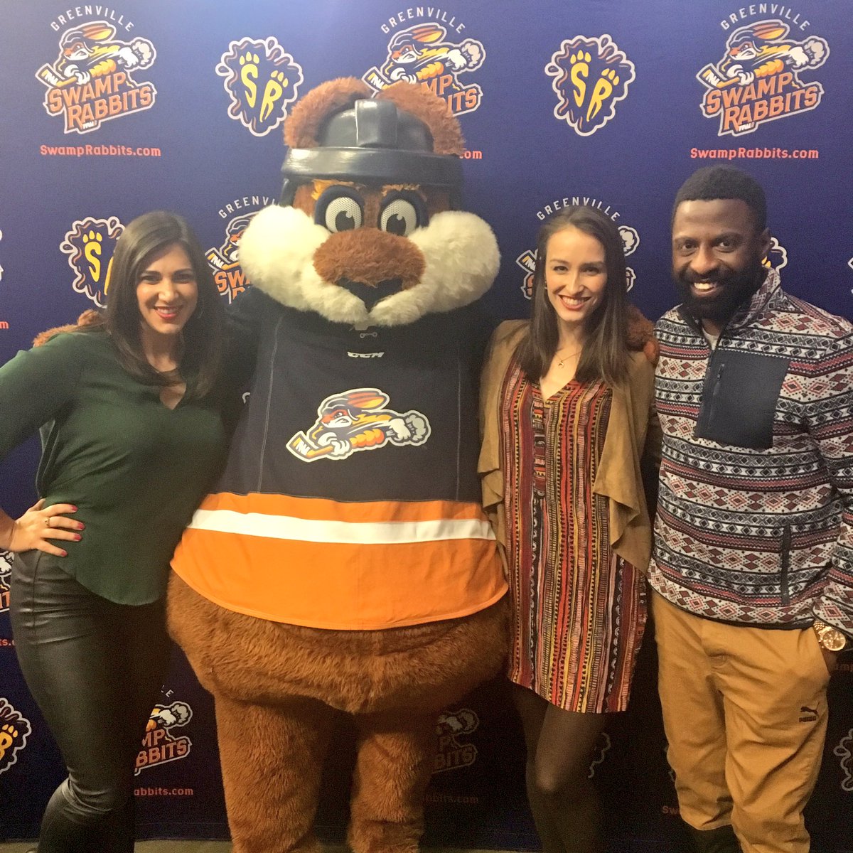 StomperRabbit's tweet photo. My @WSPA7 friends are here! So when do I get my own talk show?! #StompShow https://t.co/k233xBJzZT