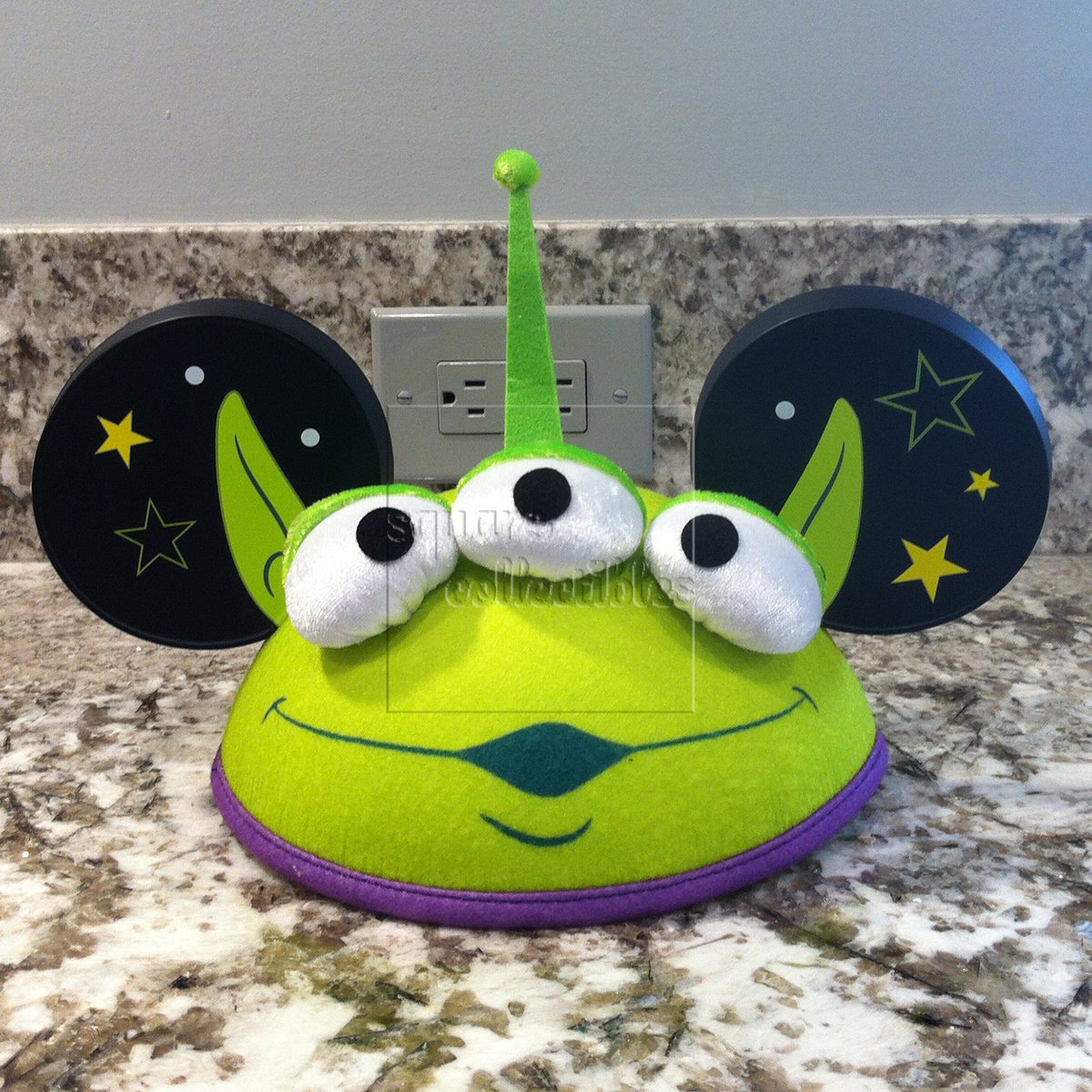 disney alien hat