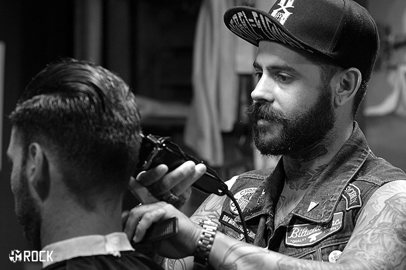 4mrock's tweet photo. #ElAtico #LeandroGarcia #MardelPlata
"El rock, la barbería y los tatuajes, va todo de la mano"
https://t.co/npqGdt6YC1 https://t.co/S2x4CkGQ3s