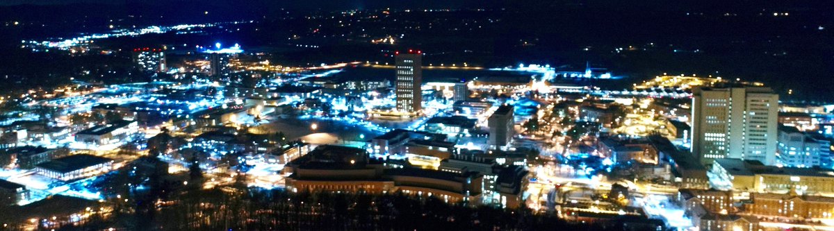 amherstac's tweet photo. Blue, navy blue, I'm as blue as I can be ...  @UMassAmherst https://t.co/7jGMvulFDB