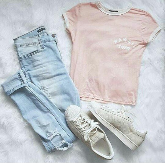 _dancris_'s tweet photo. Amo este tipo de ropa😍💘 https://t.co/NATHdHsBGu