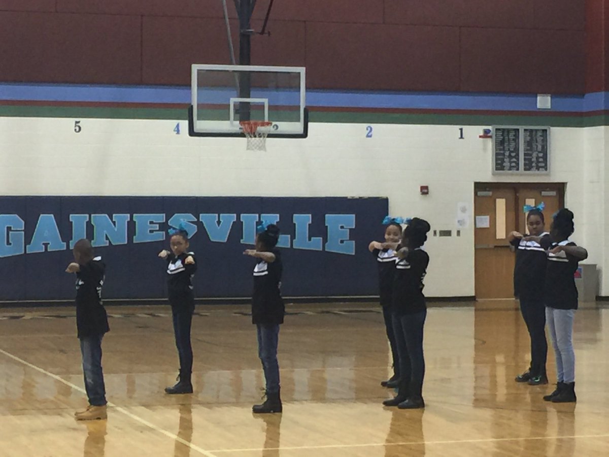 HighFlyingHawks's tweet photo. Our step team and cheerleaders provided great entertainment at halftime of the varsity basketball game! #gvmspride https://t.co/SObLWkkqIG