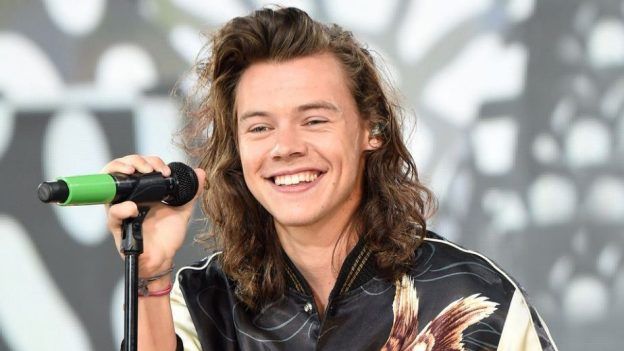 telehit_musica's tweet photo. ¡Buenas noticias #Directioners! Harry Styles podría sacar su CD como solista. https://t.co/hrmtlZT14L https://t.co/QXZhksU3HW