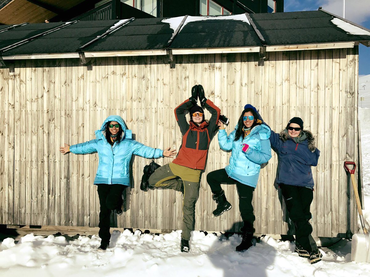 NungshiTashi's tweet image. Spontaneous Fun is Best one.And it needn't cost #money ! #saturdaymorning #FuntimeTips #outdoors #detox #weekend #nature #friends #together