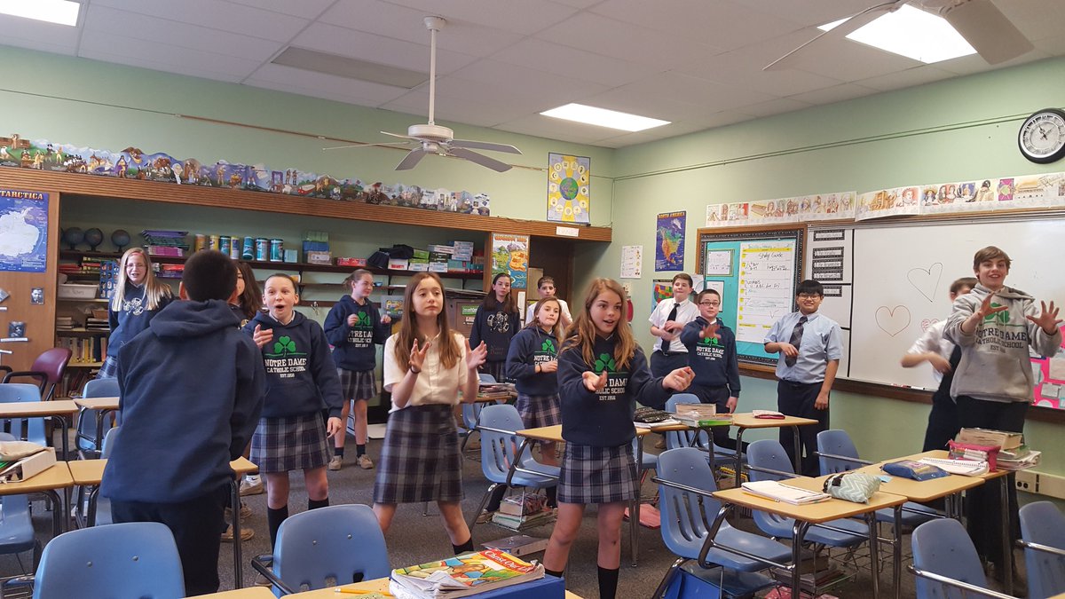 connteachsc's tweet photo. Taking a quick brain break. #silent ball #7thgrade #WeAreNDCS https://t.co/mEngI9dyuX