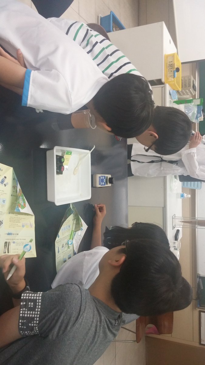 #성남시 정수과 재미있는 수돗물 과학교실 운영!

대       상 : 성남시 초등학교 4~6학년
신청기간 : 2월~ 마감시까지 (선착순 60반)
신청방법 : 전화 (729-4147~4149)

초등학교 선생님들~  신청해주세요~^^