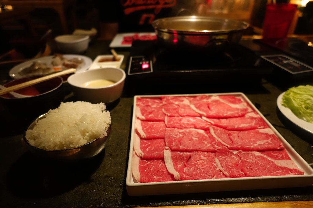 AmberDamicone's tweet photo. Working on homework... but can't stop thinking of Tokyo Pot #baconandbraids #edtc5503 https://t.co/Wkhl4spiYp