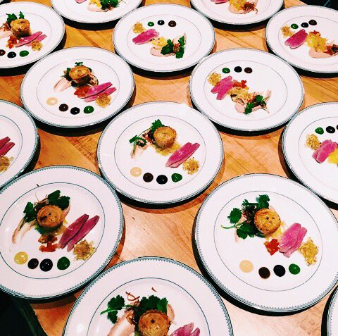 RightToFoodCA's tweet photo. Beautiful, good food brings people together. #chefsforchange #foodlove  #makechange https://t.co/bIzTSL2hHC