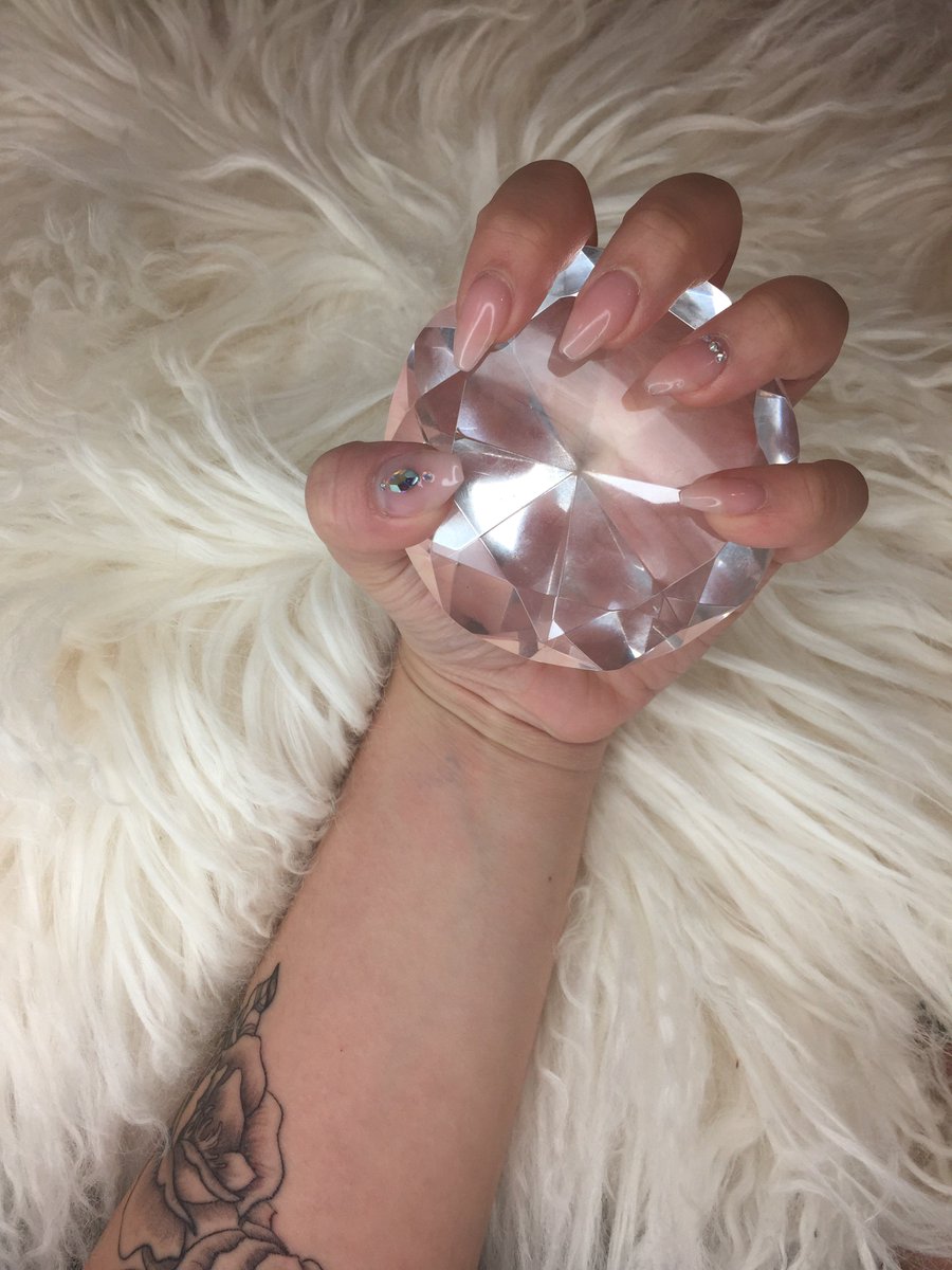 prepvan1's tweet image. Elegant &amp;amp; Classy! Nails by 
Sirkka, Swarovski art by Kiyomi! 💎✨ Call to book --&amp;gt; 604-764-6452
