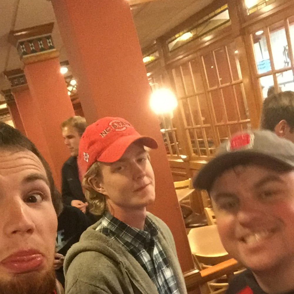 chicago_44's tweet photo. Yee yee C-Money$, jaxxy boy and bos. The most ideal Thursday night #BojanglesRDU @getStealz https://t.co/cWG6TQkyLo
