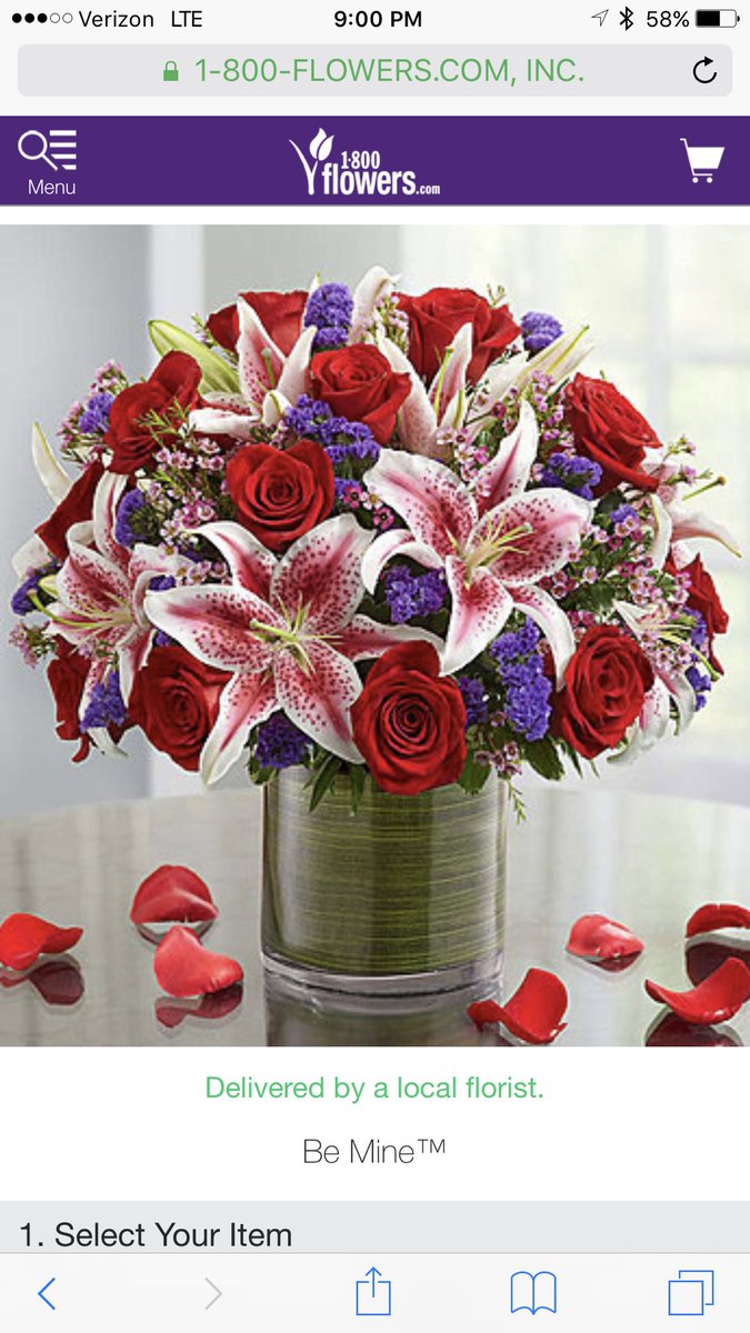 HWM277's tweet photo. @1800flowers expectations vs reality they aren't even the right flowers, then today after I called your OS customer service I get wrong item https://t.co/IAWcN3SUQ1
