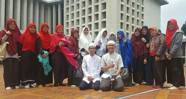 stf_dtjkt's tweet photo. - berkhidmat -

Berkhidmat adalah BERBUAT
mulai dari diri sendiri , mulai dari yang kecil dan mulai saat ini . https://t.co/V3d0yv75BI