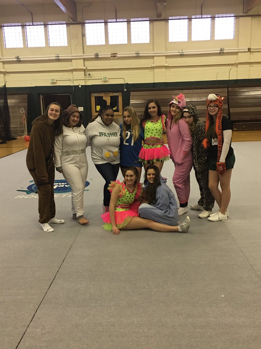 NewHavenCheer's tweet photo. Costume Day!! 
#spiritweek #districts17 https://t.co/xtkbh2uZg1
