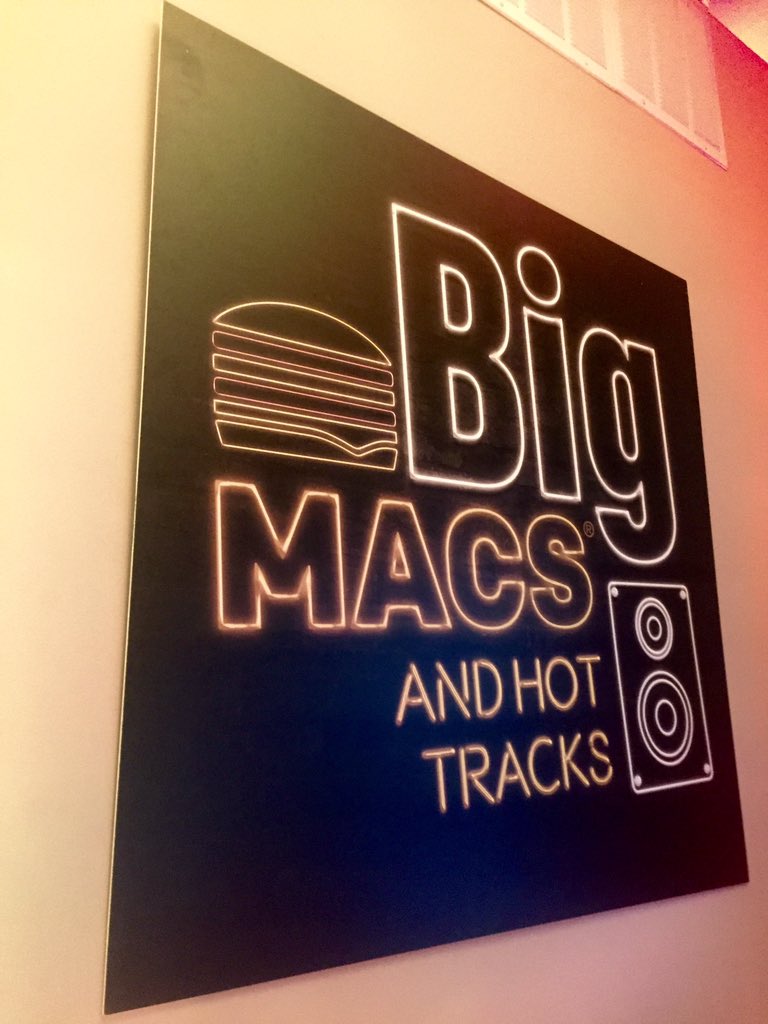 M4Long's tweet image. Big Mac partaaayyy #BigMACaROO #client
