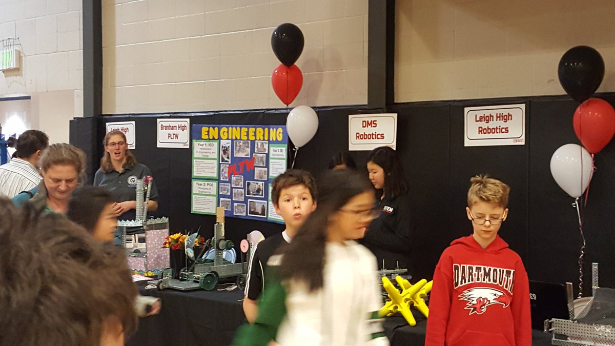 AnotherDenise's tweet image. Thank you Pam and Tracy for a magical night! #usdlearns @joeayala @anotherschwab @jen_jenpetroff