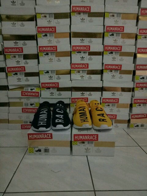 Deep_Sport's tweet image. Adidas NMD Human Race Premium. 40-45. Promo 535 ribu. BBM 236E9F3B | WA 0852-6160-7965 | Line/IG @Deep_Sport