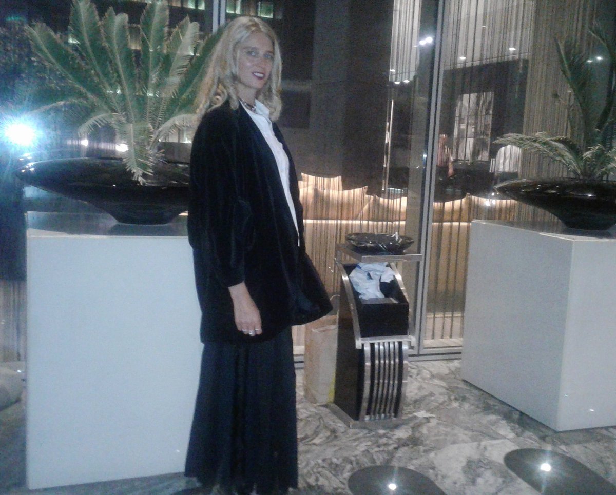 Sannie Fox 🍕🎸👐 tweet media