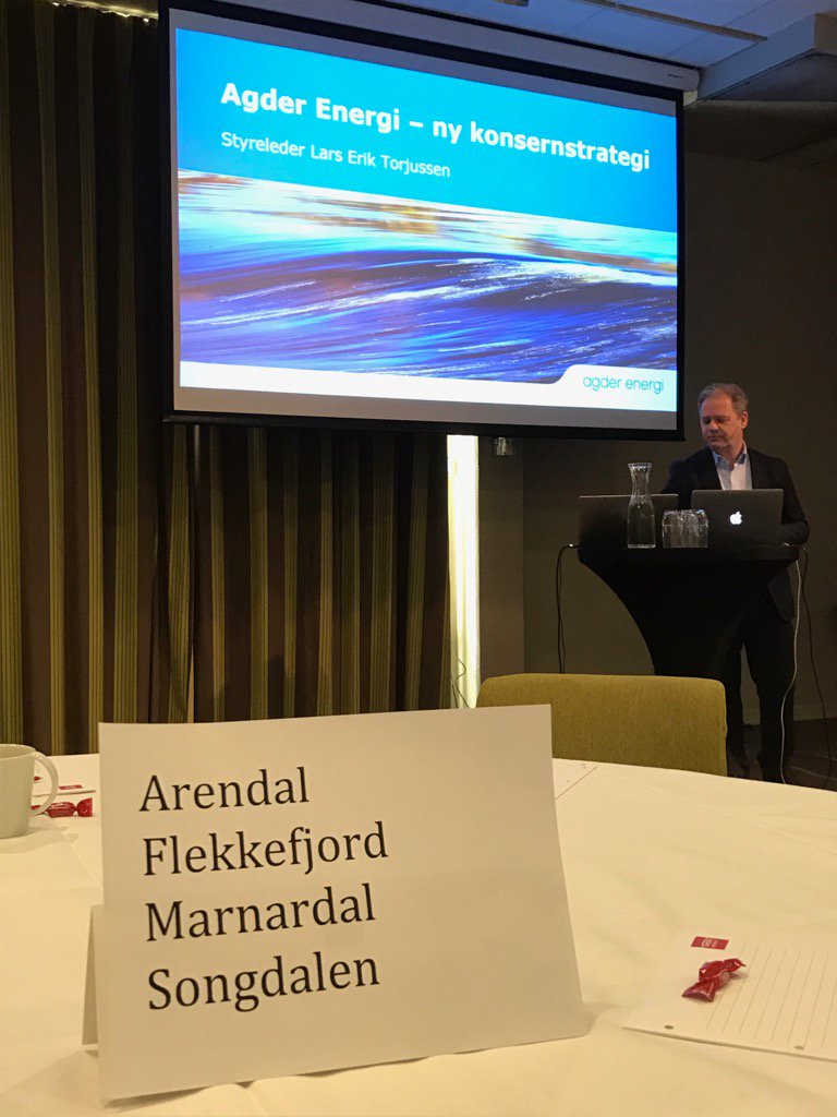 JohnOyslebo's tweet photo. Ny strategi for Agder Energi presentert for eierne idag. Jeg håper denne strategien gir klingende mynt i kommunekassa https://t.co/LT7kQUFoWW
