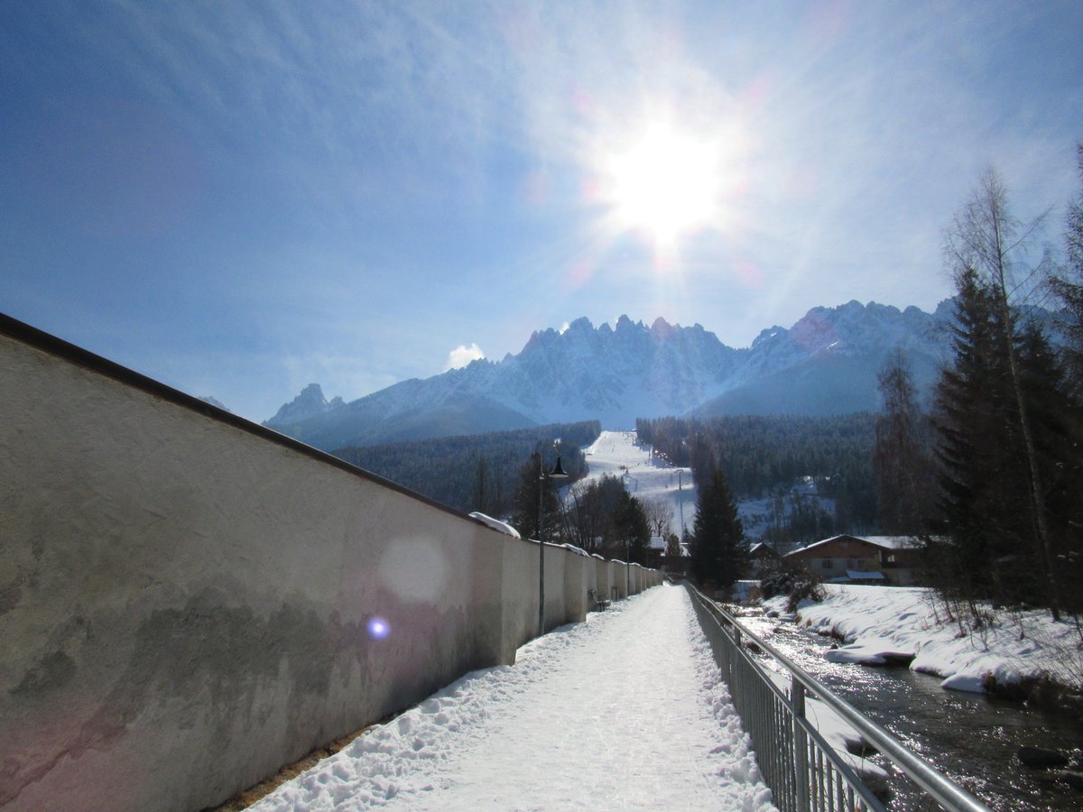 Wundervolle Tage in Innichen! ❄️😍☀️
#Innichen #SanCandido #3ZinnenDolomites innichen.it