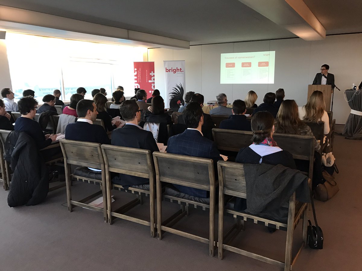 NeleSchelstraet's tweet photo. #Breakfastatbright over de verschillen bij huwen, wettelijk of feitelijk samenwonen. Full house! @SeynsSteven @BrightAdvocaten https://t.co/pzNFs0tm0l