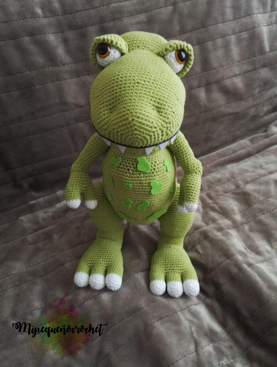 Mipequenocroche's tweet photo. Original Tyrannosaurus rex para disfrutar los más pequeños de la casa.@Mipequenocroche #amigurumi #tyrannosaurusrex #crochetdinosaur https://t.co/xJvKZs1sxE