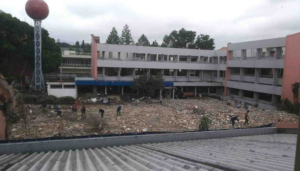 [Feature] Gedung 5 yang Segera akan Menghilang
mediaparahyangan.com/?p=7135
CC : <a href="/PM_UNPAR/">Persatuan Mahasiswa UNPAR</a>  <a href="/ars_unpar/">arsitektur unpar</a>