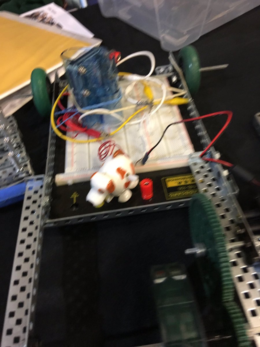 msbuile1's tweet photo. @Leigh_CUHSD , @PLTWorg @Quest4edu, @kalengallagher  Girls can't what? https://t.co/OMVmdR3PzI