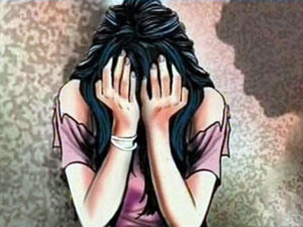 simbamara's tweet photo. Double whammy for #UP Minister &amp; close aide of Akhilesh, Gayatri Prajapati, SC orders FIR for MULTIPLE rape https://t.co/SHhwz22dpz
#UPPOL17 https://t.co/OFFlC5idOL