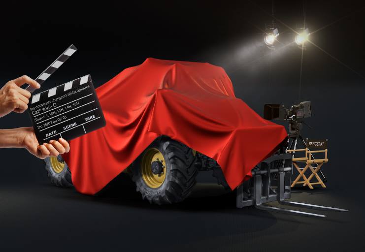 BMCATFr's tweet photo. Exclu #SIMA2017 : les chargeurs télescopiques de la nouvelle série D Cat seront Hall 7, allée F, stand 103. #MyCatMachine. https://t.co/AoJb7LDFt2