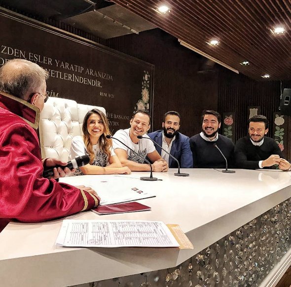 Survivor Şampiyonu Avatar Atakan Evlendi magazinhaberleri.com/survivor-sampi…