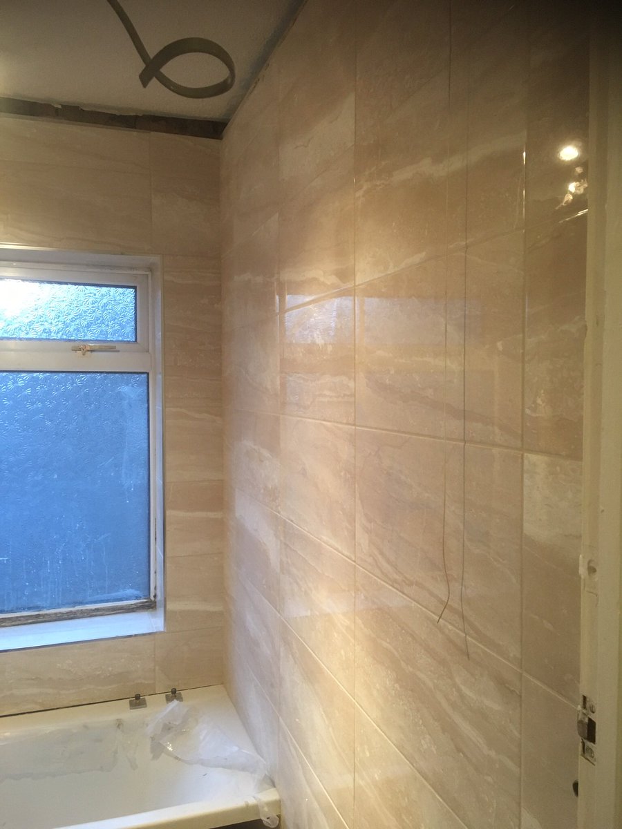 leedstilers's tweet photo. @leedstilers @Andrews_Tiles @lcbtiling @Google @carlmegan28gma1 #tilinggoogle #bathroomtiled #leedstilers #oneday https://t.co/bLfsmf4UFd