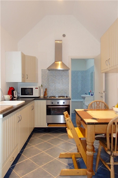 Ruime INSTAPKLARE woning met tuin, 4 slpks en 2 badkamers! - 235.000? - Koekoekstraat 89, 879 immobeguin.be/nl/component/p…