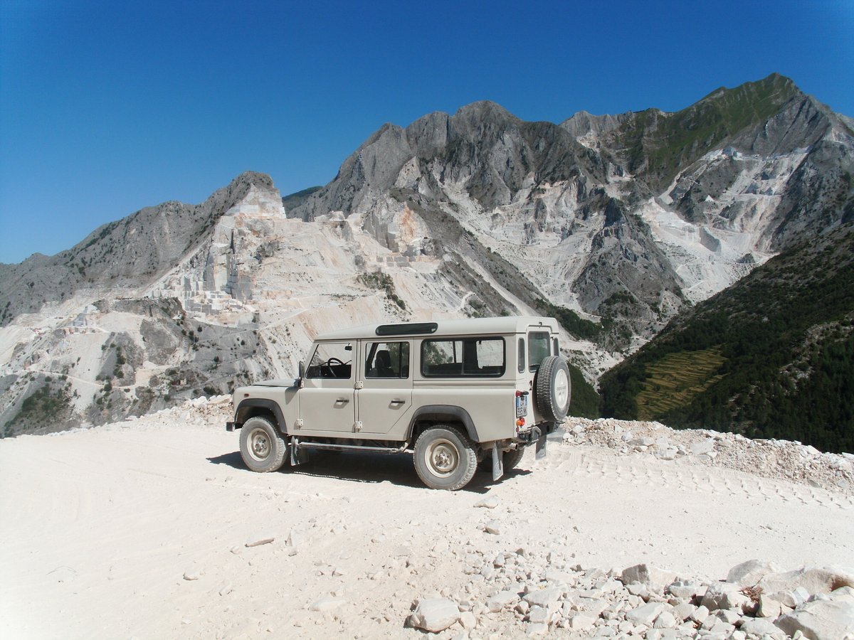 marbletours's tweet photo. book one day tour to the #Carrara quarries and discover with us a magnificent world of #marble #Tuscany #tours #4x4landrover https://t.co/5hwwukXy8R