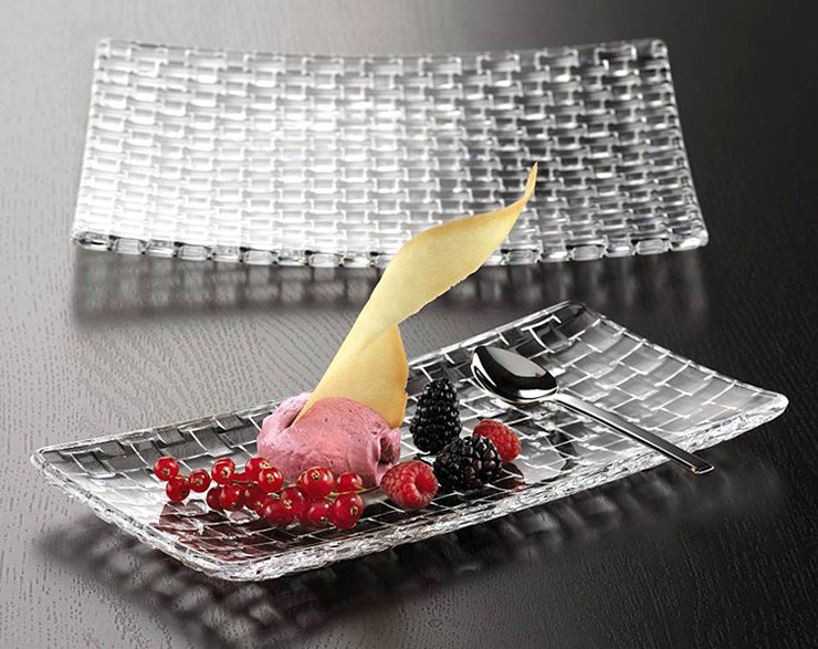 WrightBazar's tweet photo. Terminamos la semana con una novedad! Llegaron nuevos modelos Nachtmann. Para un copetín, como plato de sushi o postre! Te esperamos! https://t.co/IcuCx4SsPG