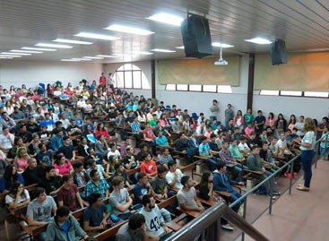 Argenieros's tweet photo. Récord de inscriptos en Ingeniería Informática en Tandil https://t.co/1XBs6T6Phy https://t.co/GIvD0tC1cK