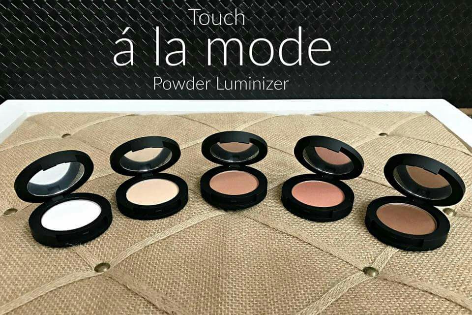 BellesBeautiful's tweet photo. Right.. I am too excited for these highlighters!! 🤗🤗 1st March they are launched but you can get one from 20th.. limited tho so be quick!! https://t.co/GztsLMme59