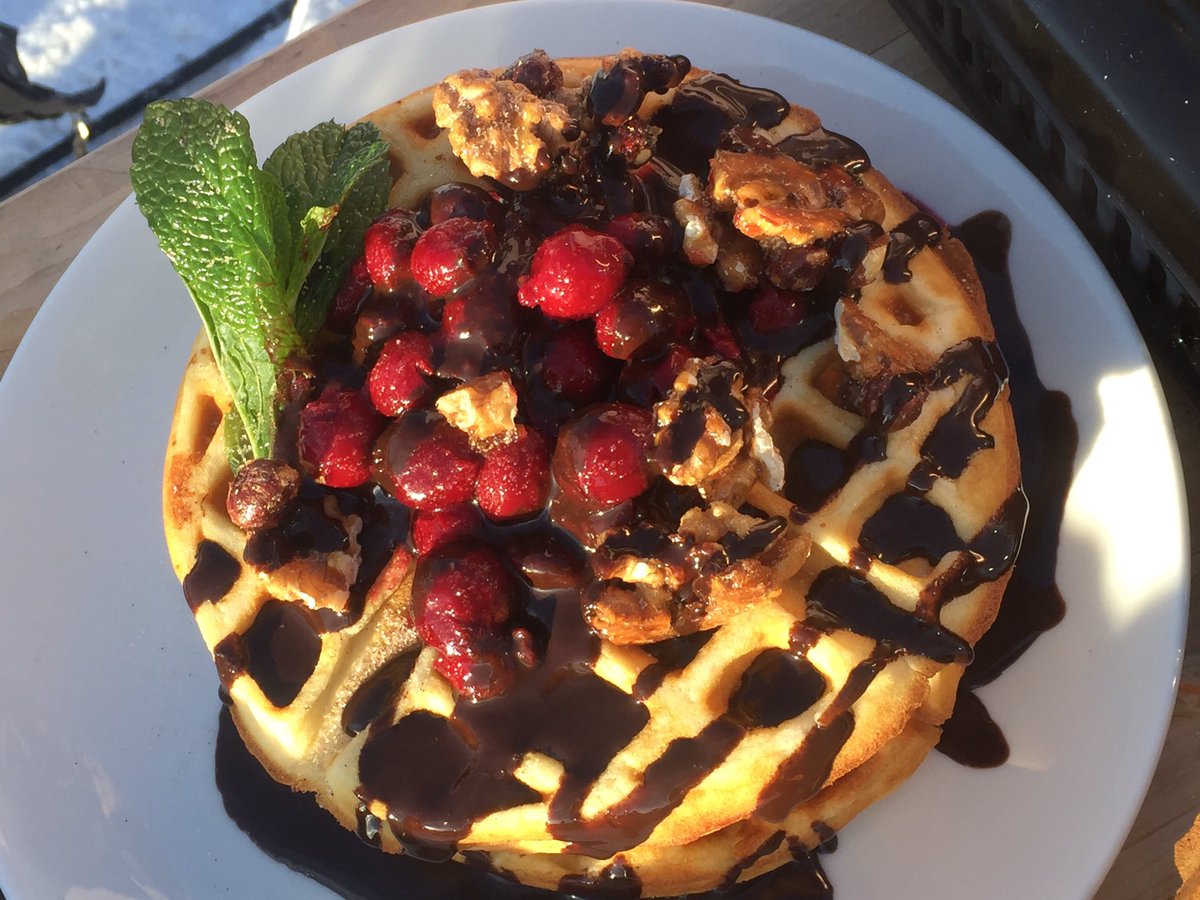 fairmontlaurier's tweet photo. Check out the waffle sandwich you made @KelseyMcEwen @YourMorning with a little help from @louis_simard for @Winterlude #ZoesLounge https://t.co/6QzdTpiq4F