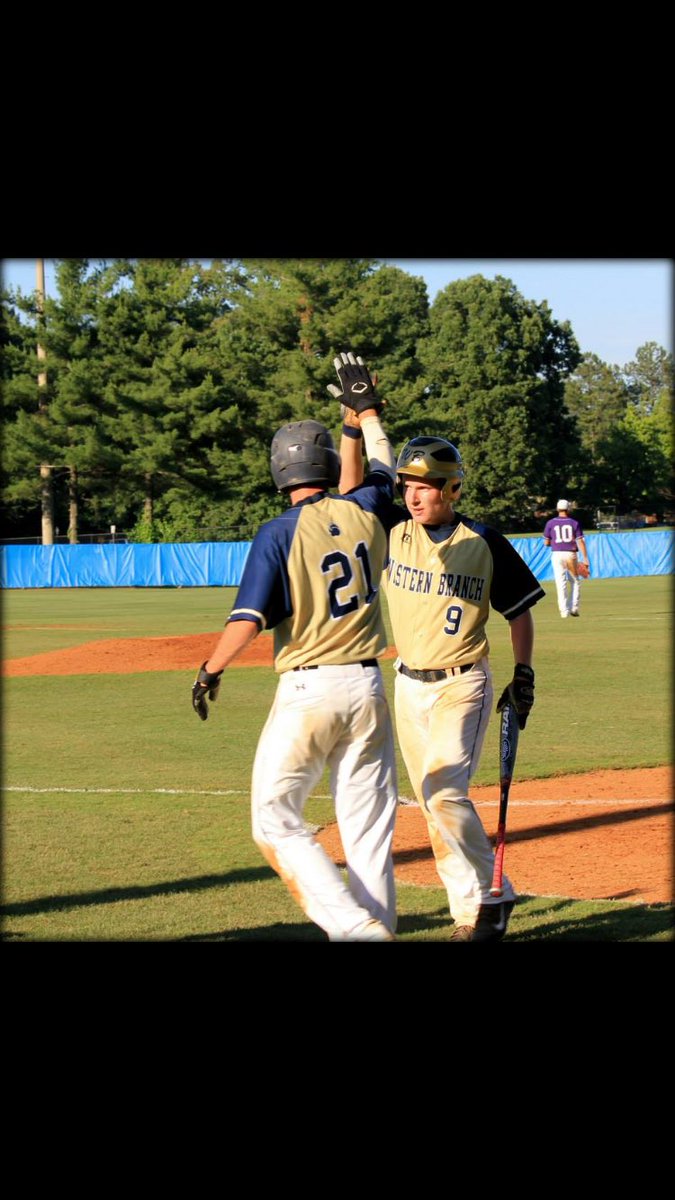 DJ_allycat's tweet photo. Happy birthday to the man! Nobody like you KB #butlerbomb #ratattack @yourmybutler https://t.co/wYGw2V1IHg