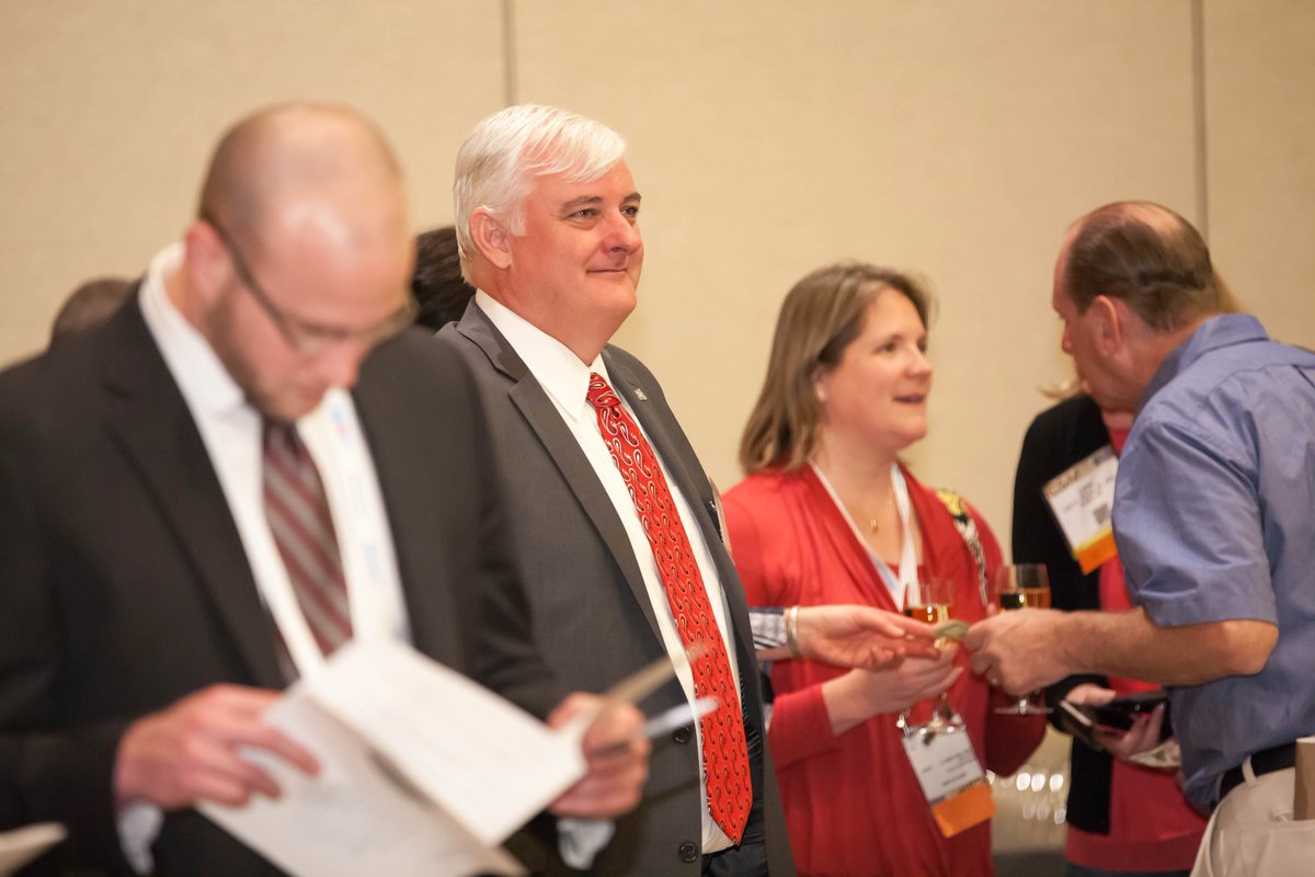 lalogrc_SAEP's tweet photo. Director Matt Hyland said at @APTAtweets Business Meeting  #APTACSM 14,000 attendees and membership continues to grow! #aptacsm2017 https://t.co/nTghuYpkza