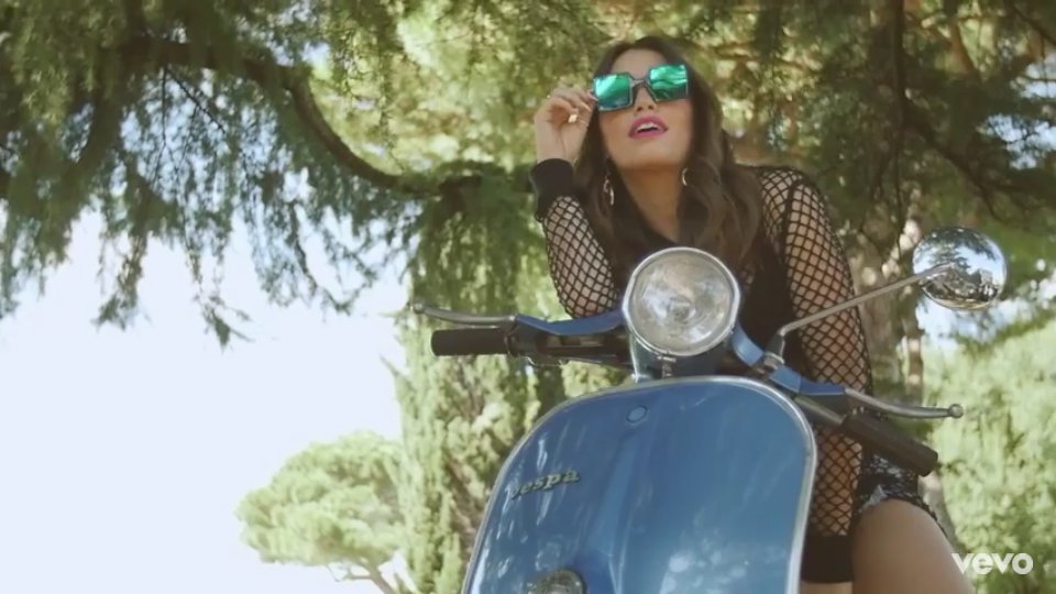 veroalmara's tweet photo. La rompieron @BABYKMUSIC ft @laliespos que decirles me gustaría que juntas cataran el tema #ringnana o #lejosdemi pero juntas.. Rt plis https://t.co/k4wW5ElZ8Z