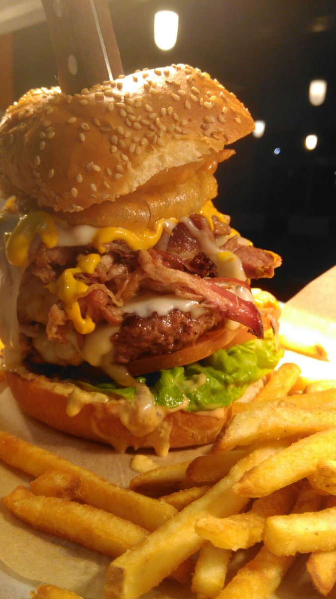 GrillShed's tweet photo. Good luck to @gloucesterrugby this evening. Grab a burger and beer before or after the game. Open from 5pm this evening! #Glawsfamily https://t.co/S1QOayS6dP