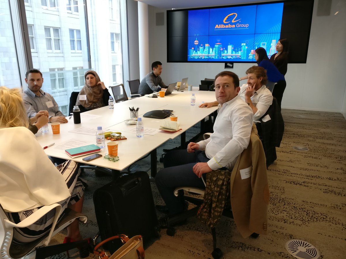 SantiagoBiz's tweet photo. At the UK home of the world's largest #ecommerce company @AlibabaGroup for @AlibabaTalk_UK for #PopUpStartUp update https://t.co/XdqlE85szi