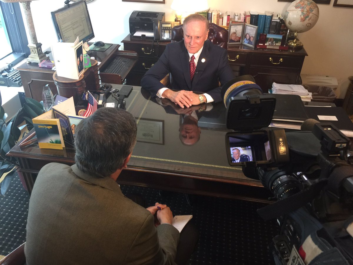 <a href="/DSimmonsFL/">David Simmons</a>  and <a href="/scottplakon/">Scott Plakon</a> pushing bills to snag hit and run drivers with "Yellow Alert" wesh.com/article/yellow….  <a href="/WESH/">WESH 2 News</a>