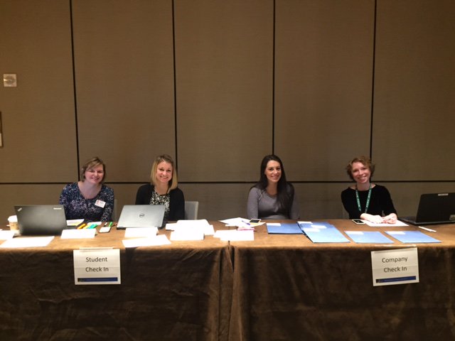 CornellMBA_CMC's tweet photo. Some of our CMC members at the 5th Annual NY MBA Interview Forum #NYCInterviewForum #MBA #outstandingcandidates @CornellMBA_CMC @CornellMBA https://t.co/X5F9fH0No1